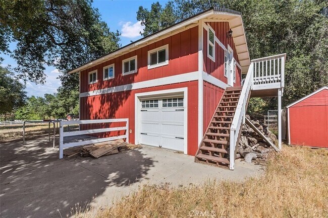 Building Photo - 35455 El Niguel Rd