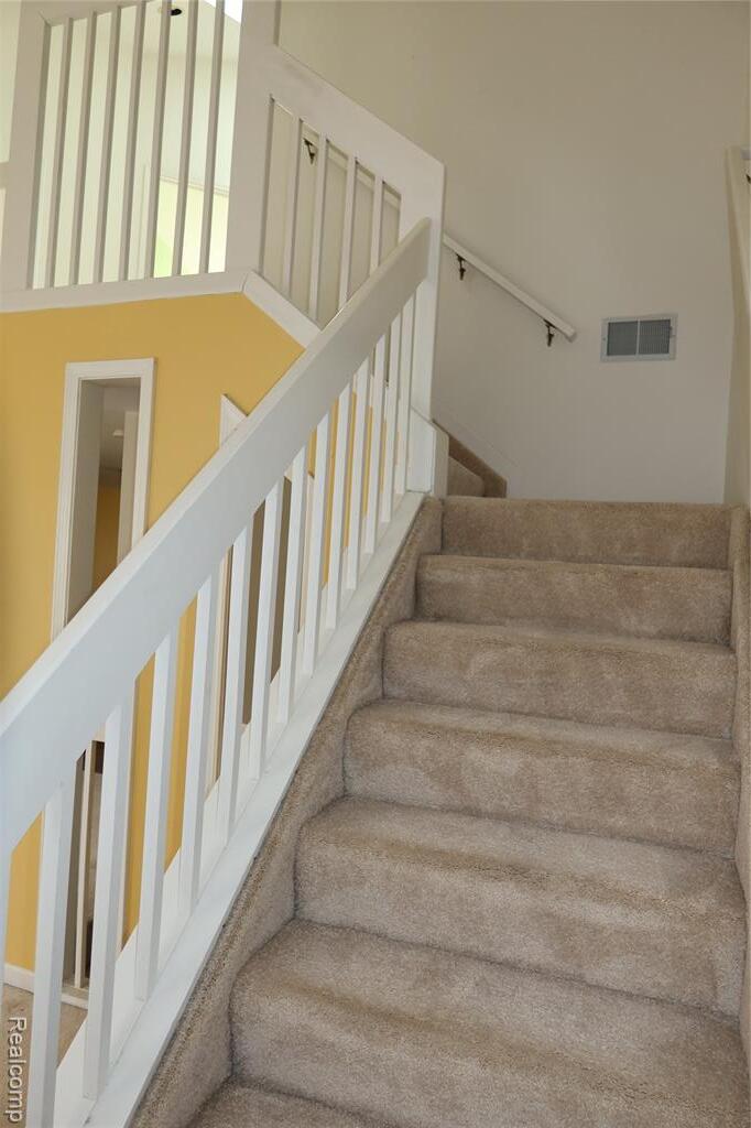 Building Photo - 1956 Campau Farms Cir