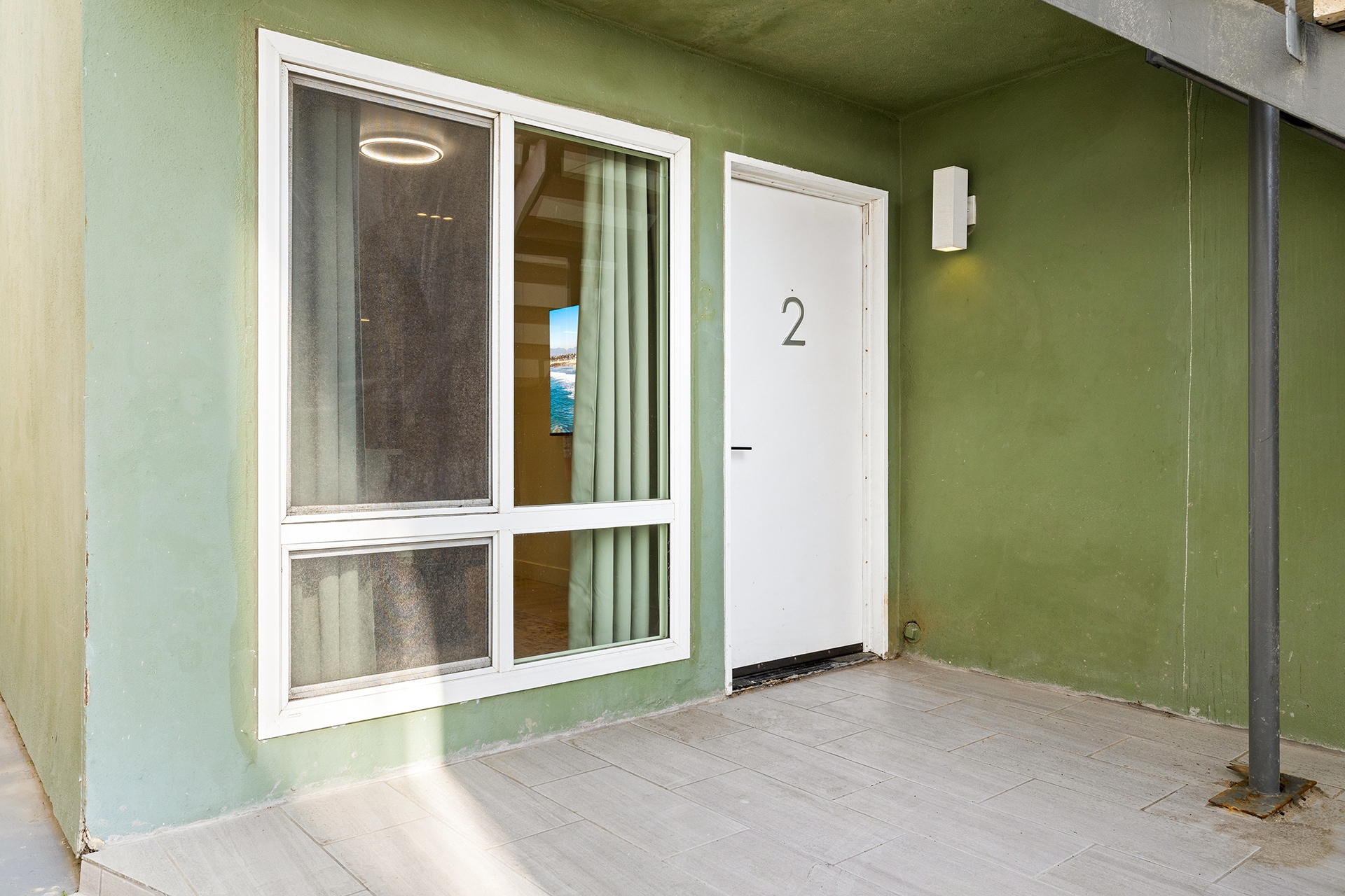 Building Photo - 2207 Ocean Front Walk