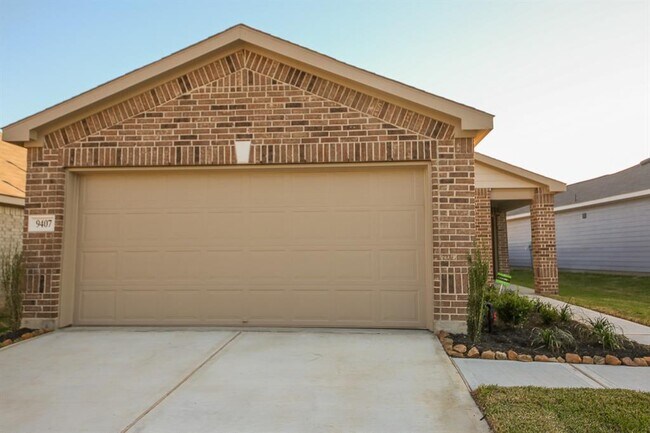 Building Photo - 9407 Castillo Ct