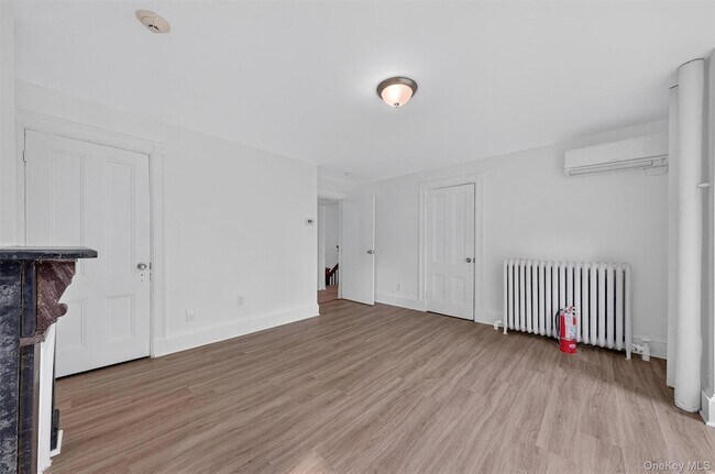 Building Photo - 34 Market St