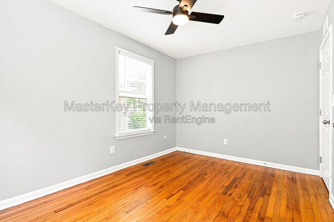 Building Photo - 1118 S State St