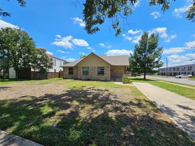 Building Photo - 3804 Eaton Dr