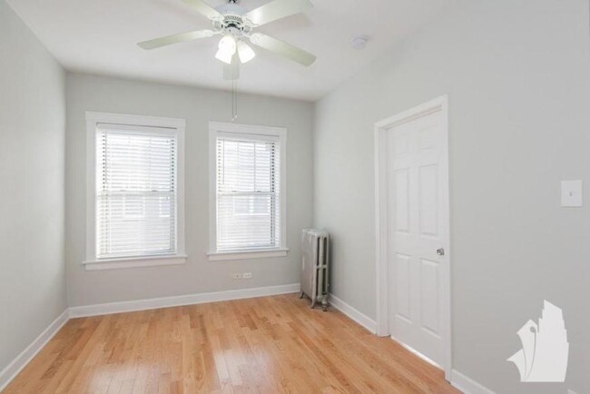 Building Photo - 2 bedroom in Chicago IL 60640
