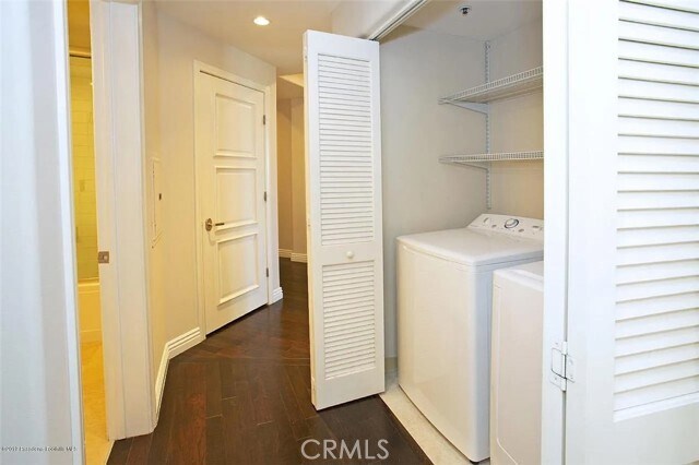 Building Photo - 511 Caruso Ave