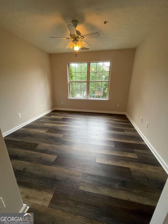 Building Photo - 200 Magnolia Leaf Dr