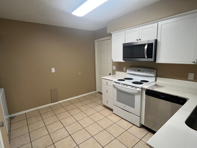 Building Photo - 307 Harris Cir