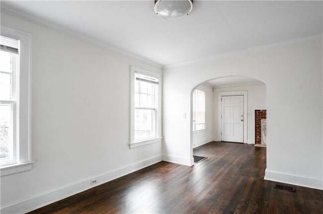 Building Photo - 1199 Hardee St NE