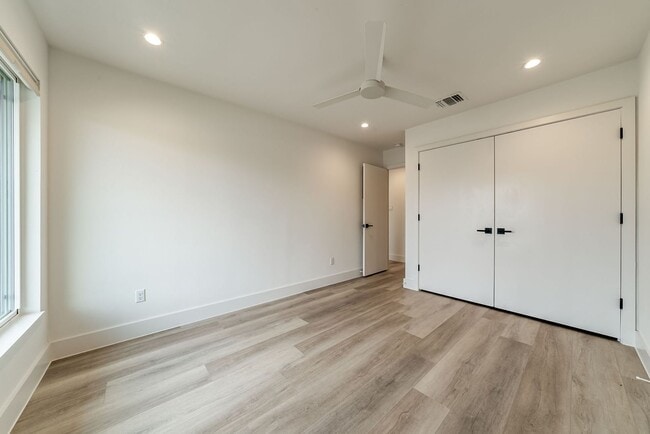 Building Photo - Stunning 2 bed / 2 bath condo in North Austin