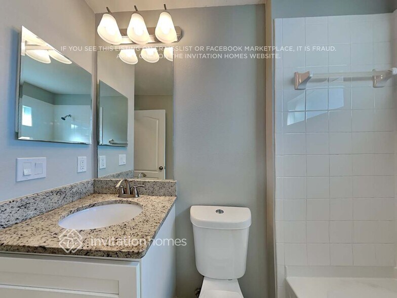 Building Photo - 12617 Kings Lake Dr