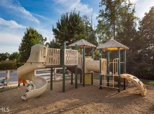 Building Photo - 38 Greenfield Dr