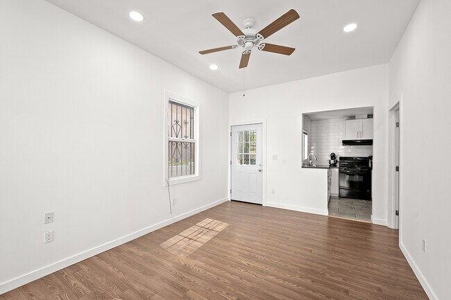 Building Photo - 2653 Newton Ave