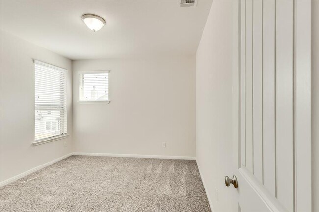 Building Photo - 1400 Little Elm Trail