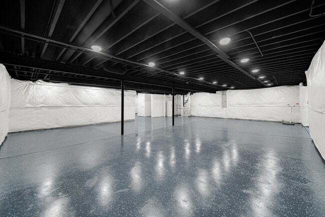 Building Photo - 14905 McCarthy Cir