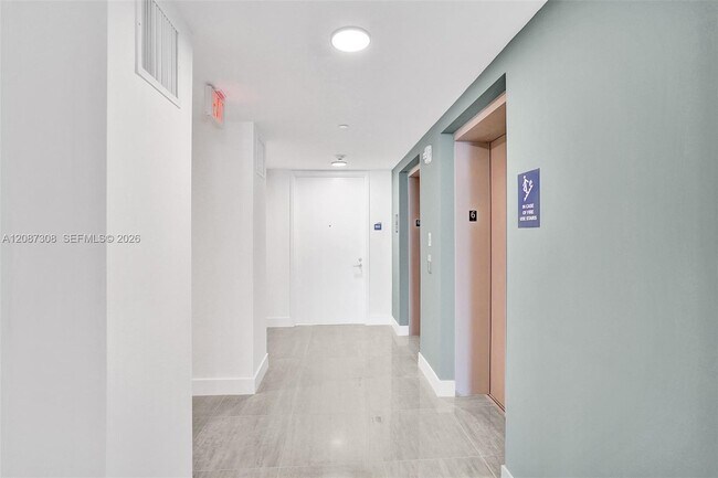 Building Photo - 612 Bayshore Dr