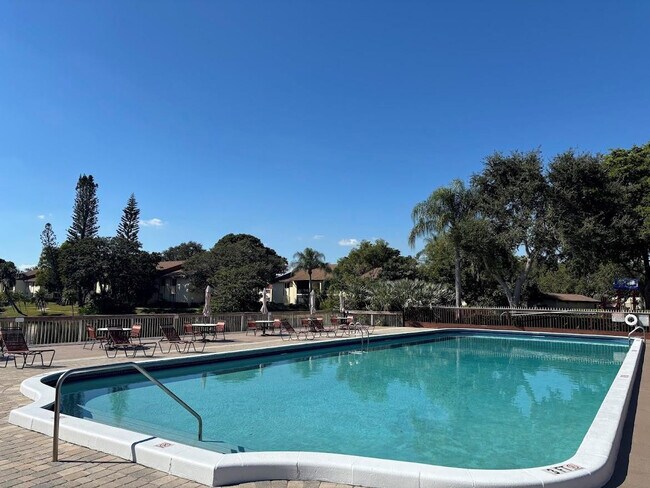 Building Photo - 4962 Sable Pine Cir