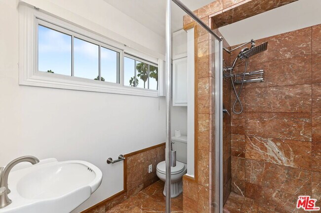 Building Photo - 25 Arcadia Ter