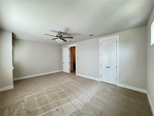 Building Photo - 813 Meadowcrest Dr