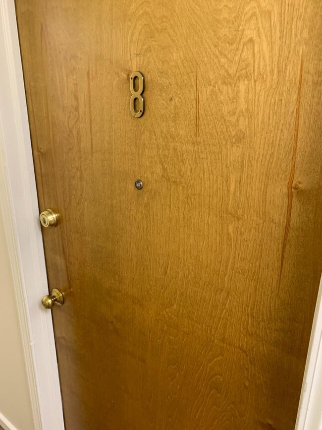 Building Photo - 226 W Michigan Ave