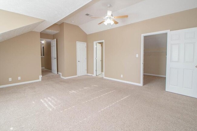 Building Photo - 1449 Mutual Dr