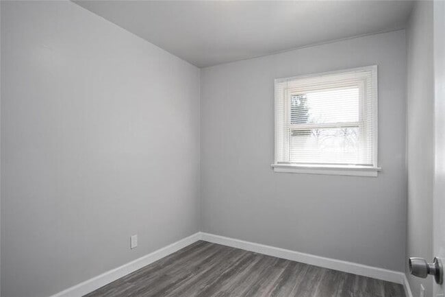 Building Photo - Fantastic 3bd/1ba home! Coming soon!