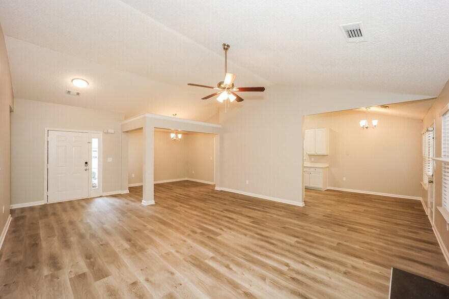 Building Photo - 154 Fairhaven Tr