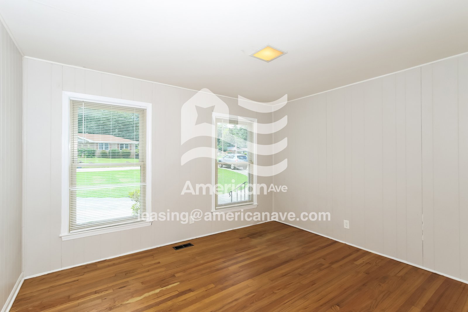 Building Photo - 3006 Eagle Dr