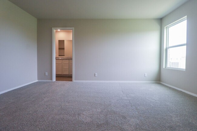 Building Photo - 16429 S 85th E Ave