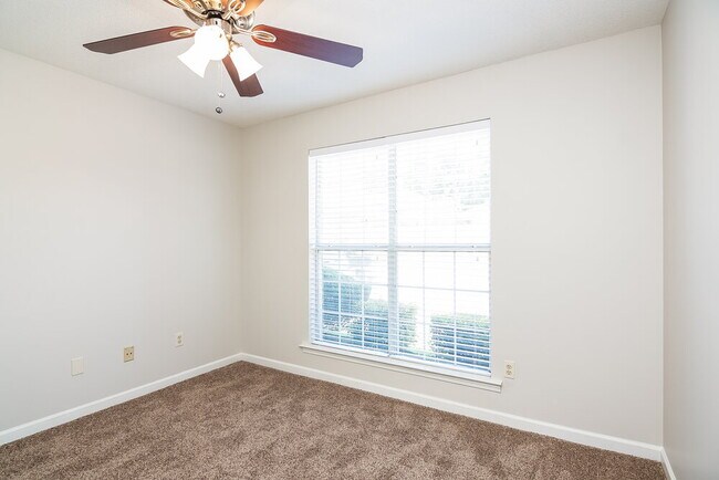 Building Photo - 5636 Sycamore Woods Dr