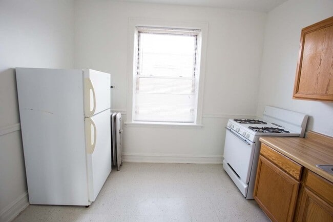 Floorplan - 5034-5046 S. Woodlawn Avenue