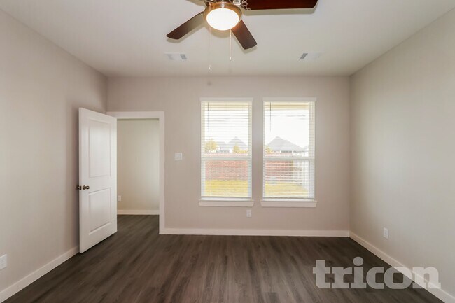 Building Photo - 2422 Cohorn Trl