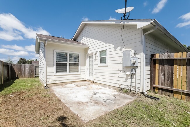 Building Photo - 21331 Berry Ridge Ln