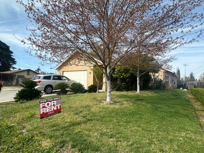 Primary Photo - SW Visalia Home coming soon!!