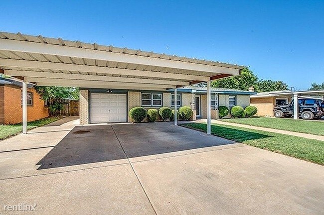 Building Photo - 4 br, 3 bath House - 4910 44th Street