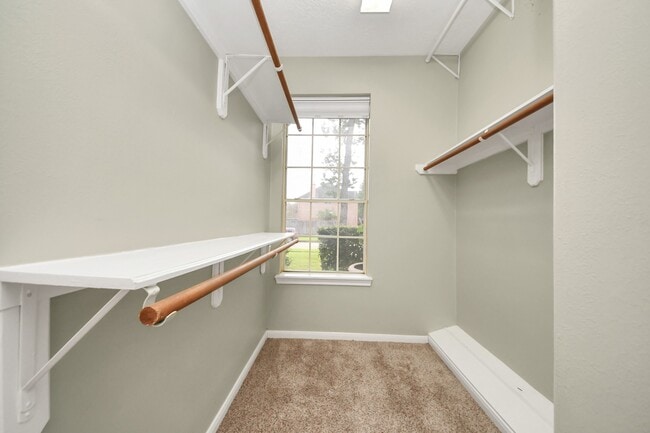 Building Photo - 2405 Guilbeau Ln