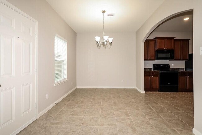 Building Photo - 22707 Overland Bell Dr