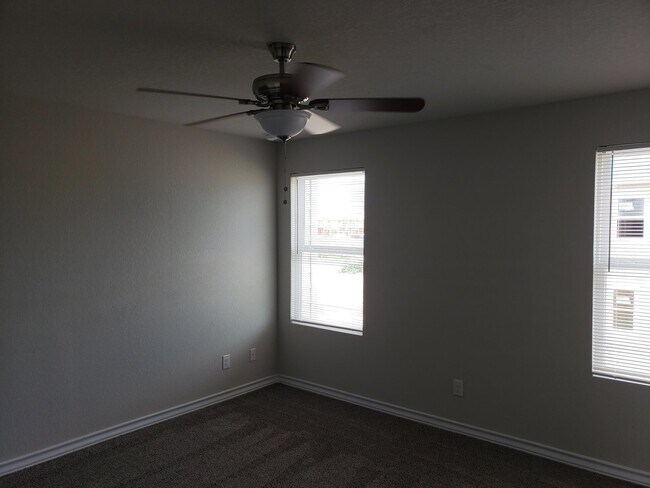 Building Photo - Townhome for rent
