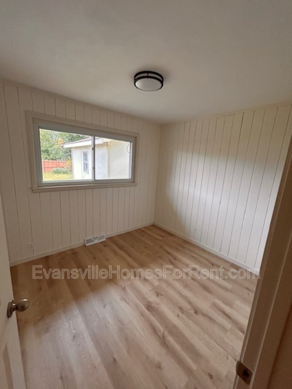 Building Photo - 2416 Margybeth Ave