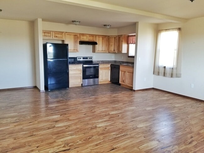 Primary Photo - Newer 2 Bedroom 1 Bathroom with a View