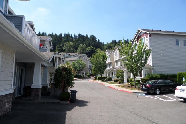 Building Photo - 2 Bed 2 Bath Condo in Seatac, WA