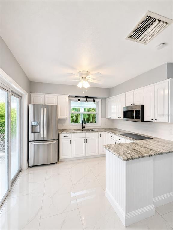 Building Photo - 5124 Springwood Dr