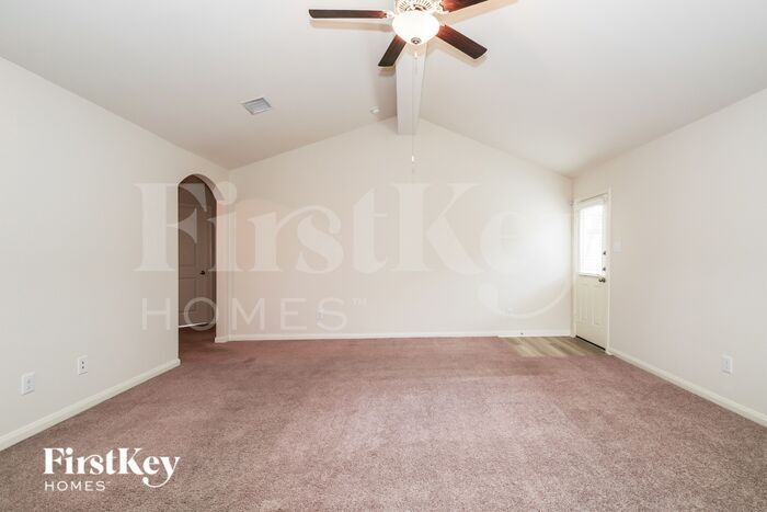 Building Photo - 22027 Ellison Dr