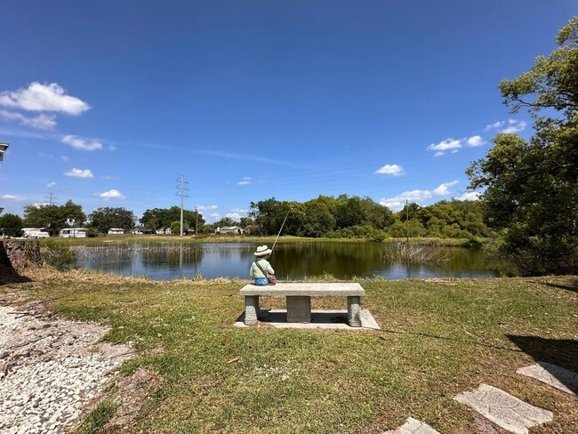 Building Photo - 1/1 Mobile Home - Rent to own - Zephyrhills, FL