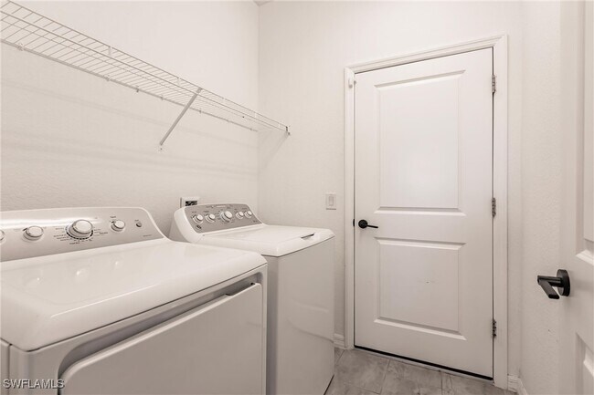 Building Photo - 14599 Cantabria Dr