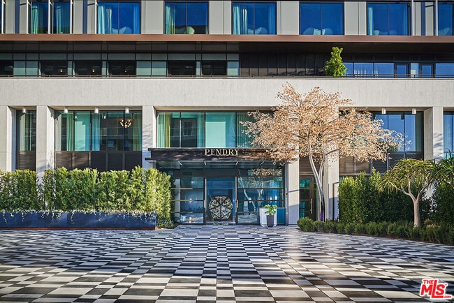 Primary Photo - 8420 Sunset Blvd