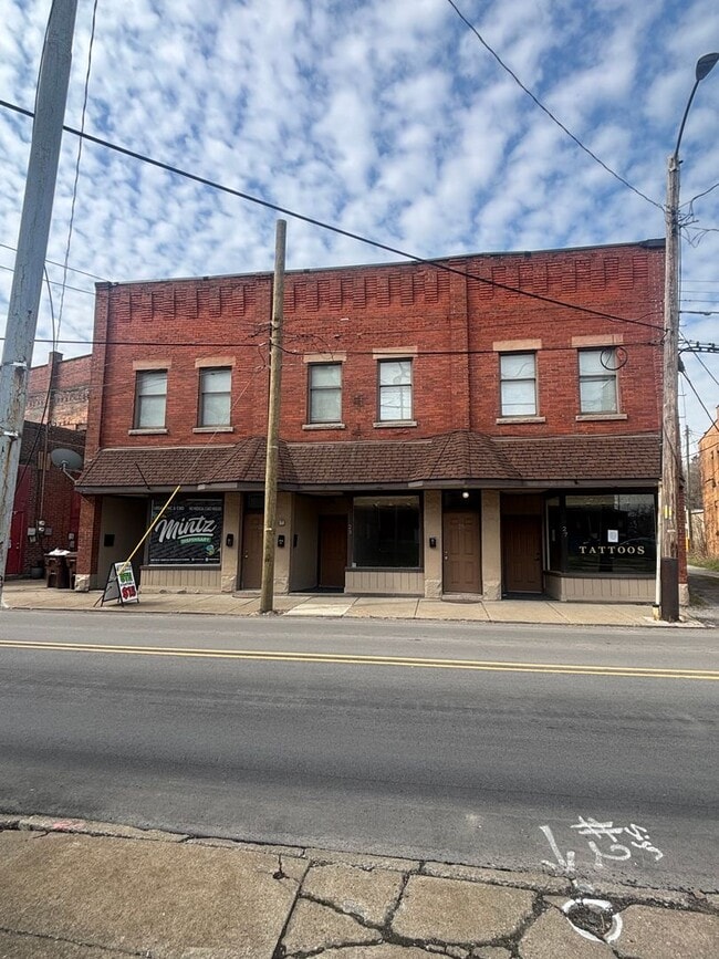 Building Photo - 25 N Water Ave