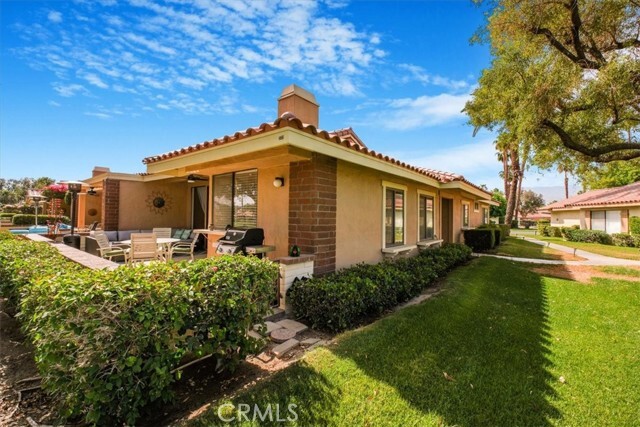 Primary Photo - 332 Villena Way
