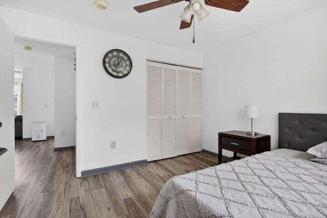 Building Photo - 4131 Eastridge Cir