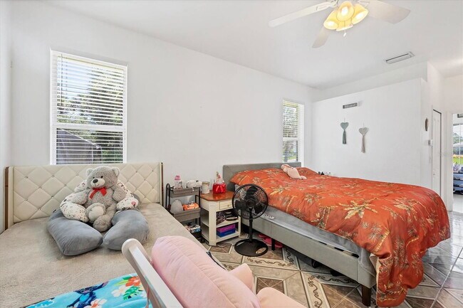 Building Photo - 4357 Mermell Cir