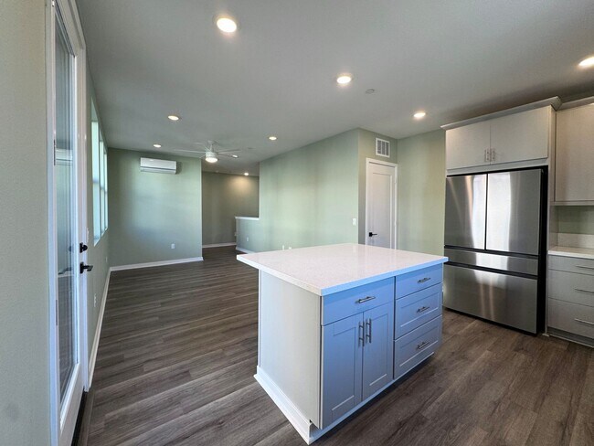 Building Photo - Beautiful 2 bed 2 bath Condo in Covina